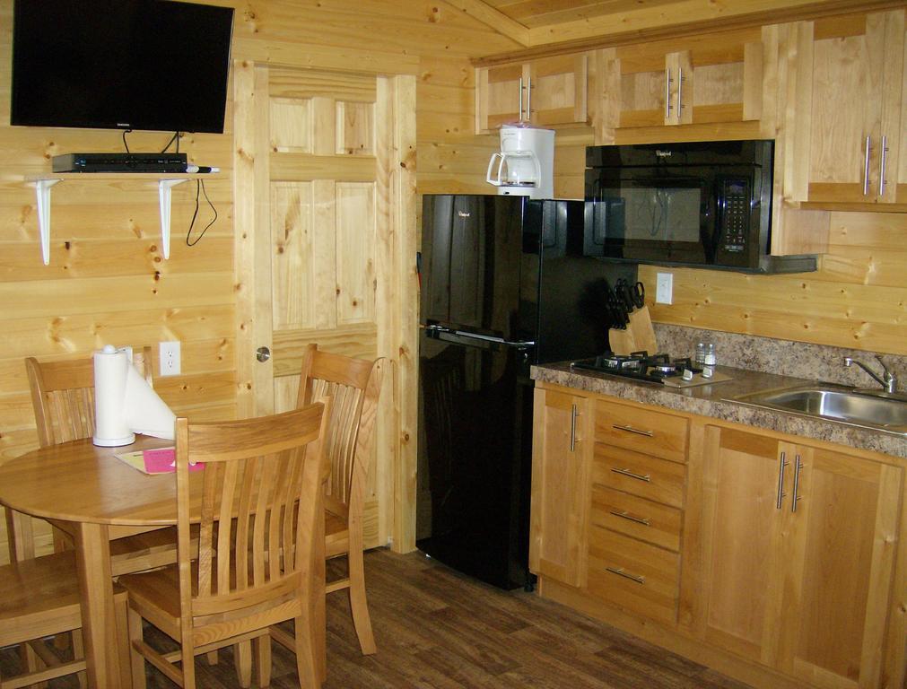 Lake Minden Camping Resort Cottage 2 Nicolaus Εξωτερικό φωτογραφία
